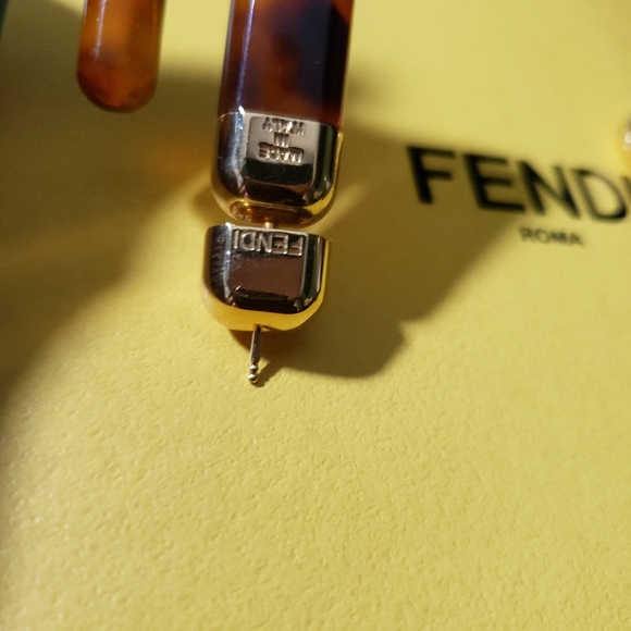 Fendi earrings - Picture 2 of 7